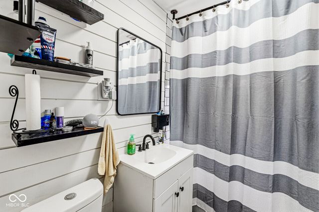 41 S Post Road, Indianapolis, IN 46219
