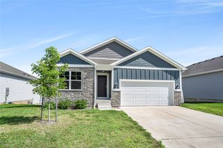 119 Dakota Circle, Waukee, IA 50263