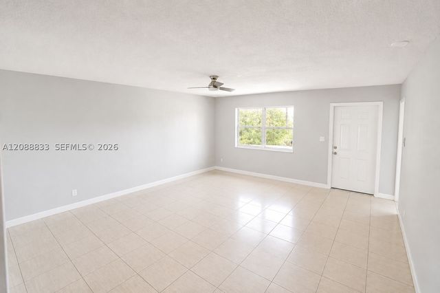202 SW 27th Ter 202, Fort Lauderdale, FL 33312