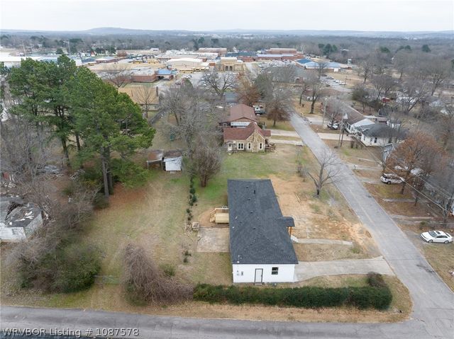 48 W Gary Street, Greenwood, AR 72936