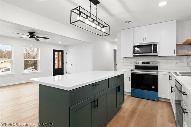 48 W Gary Street, Greenwood, AR 72936