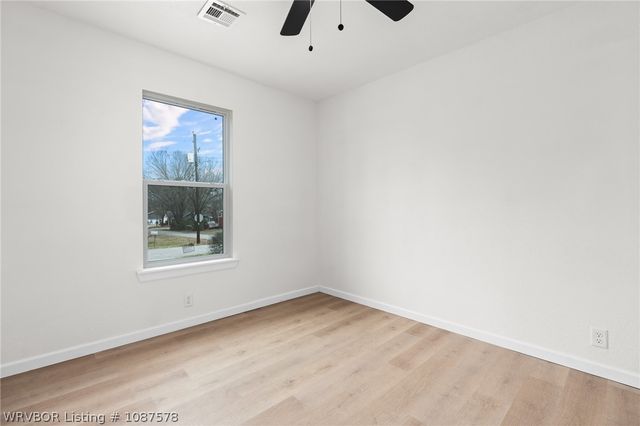 48 W Gary Street, Greenwood, AR 72936