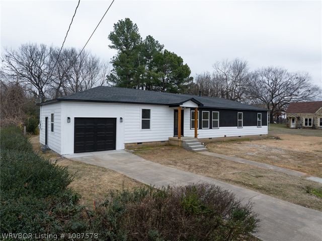 48 W Gary Street, Greenwood, AR 72936