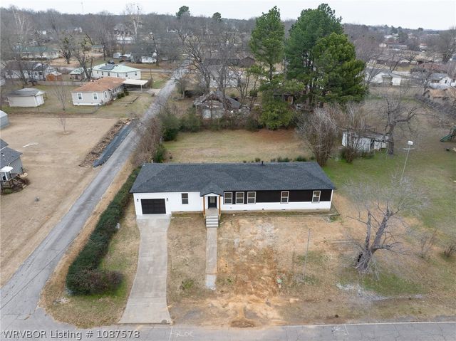 48 W Gary Street, Greenwood, AR 72936