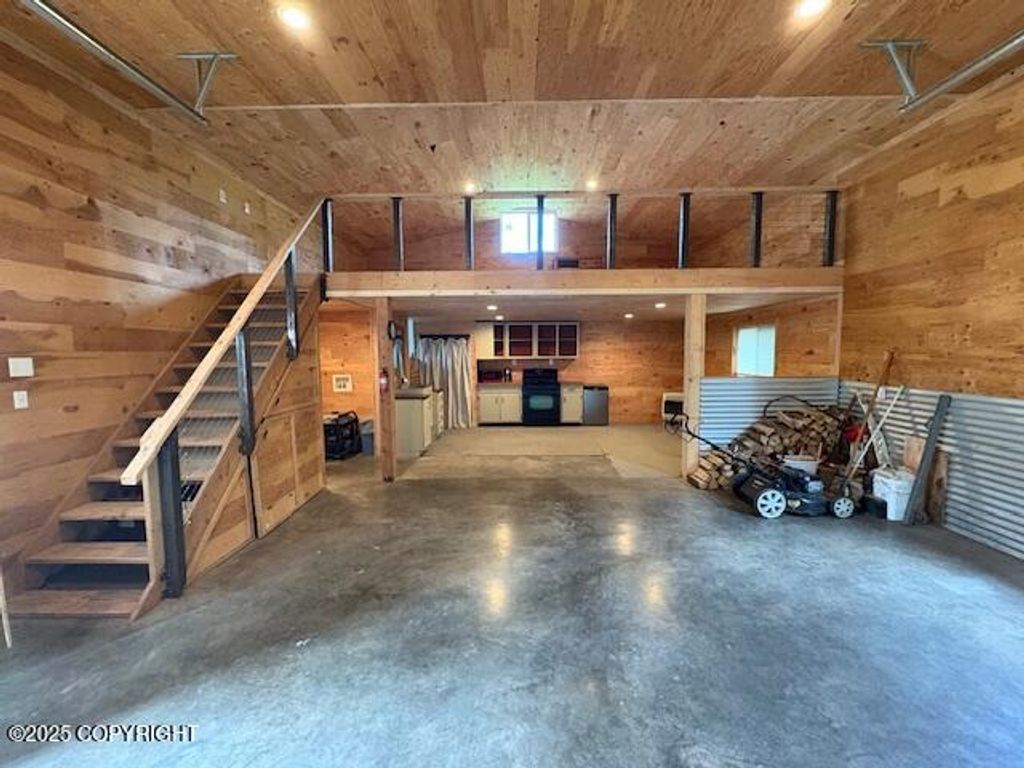 12349 W Looking Glass Drive, Houston, AK 99623