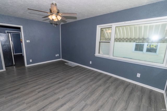 502 S 32nd Street, South Bend, IN 46615