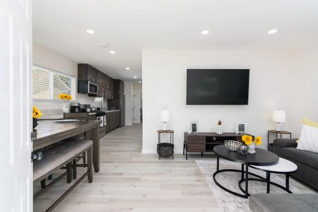 5074 AUBURN DRIVE, San Diego, CA 92105