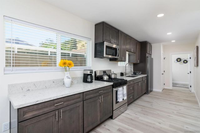 5074 AUBURN DRIVE, San Diego, CA 92105