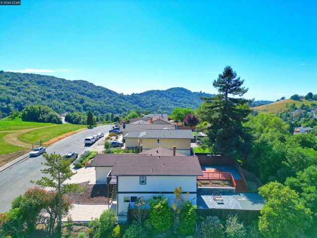 4012 Marcas St, Pinole, CA 94564