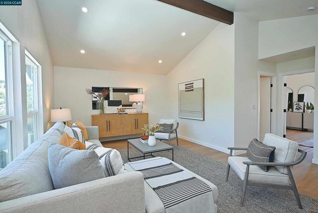 4012 Marcas St, Pinole, CA 94564