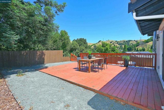 4012 Marcas St, Pinole, CA 94564