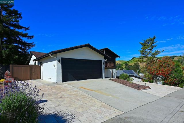 4012 Marcas St, Pinole, CA 94564