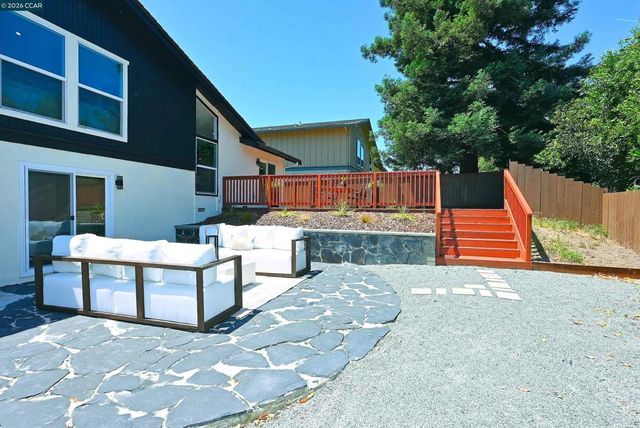 4012 Marcas St, Pinole, CA 94564