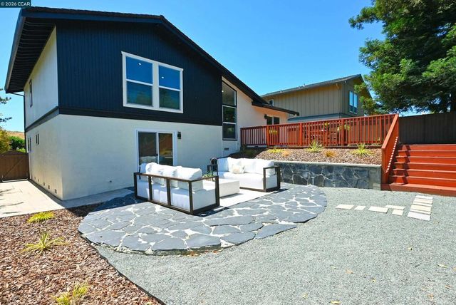 4012 Marcas St, Pinole, CA 94564