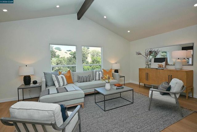 4012 Marcas St, Pinole, CA 94564
