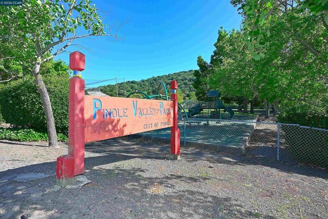 4012 Marcas St, Pinole, CA 94564