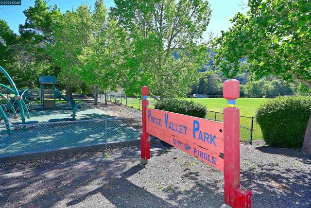 4012 Marcas St, Pinole, CA 94564