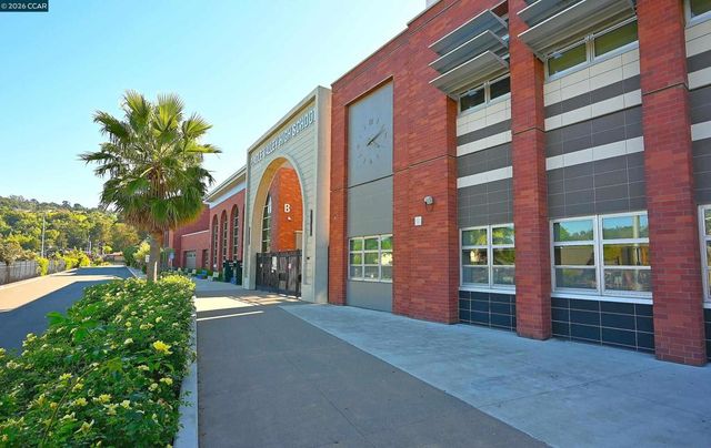 4012 Marcas St, Pinole, CA 94564