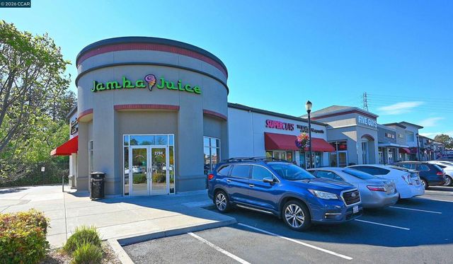 4012 Marcas St, Pinole, CA 94564
