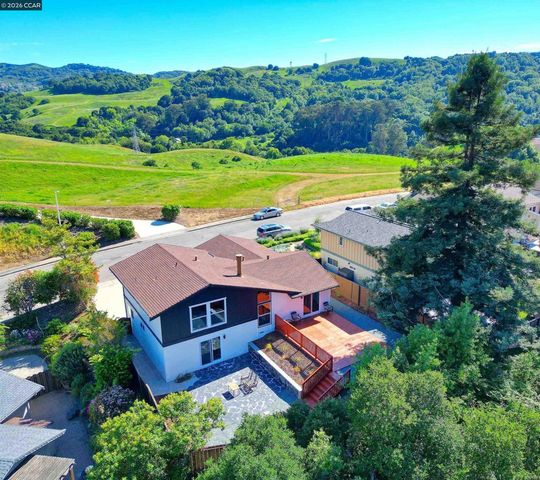 4012 Marcas St, Pinole, CA 94564