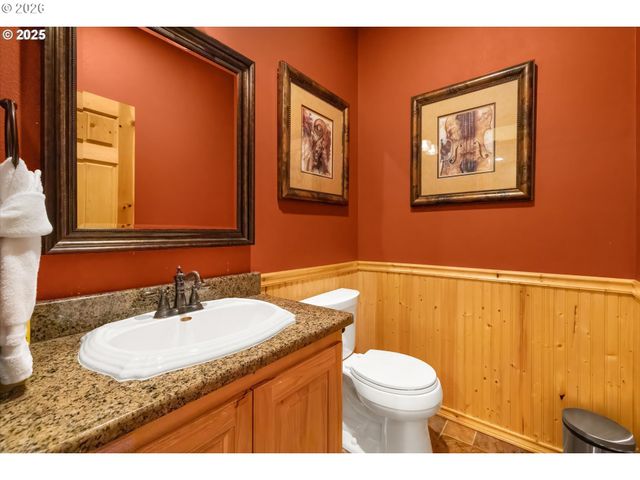24600 E BRIGHT Ave, Welches, OR 97067