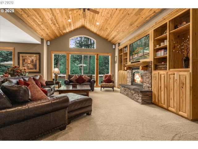 24600 E BRIGHT Ave, Welches, OR 97067