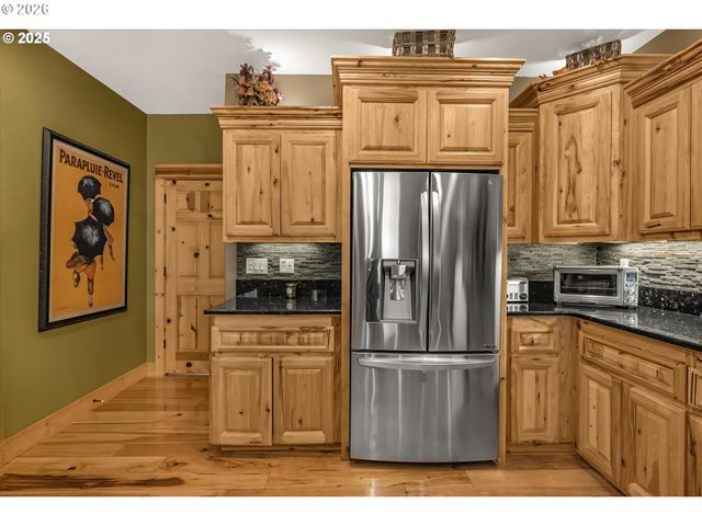24600 E BRIGHT Ave, Welches, OR 97067