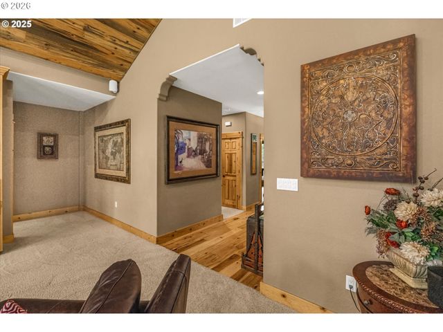 24600 E BRIGHT Ave, Welches, OR 97067