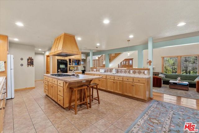 28200 Pine Canyon Road, Lake Hughes, CA 93532