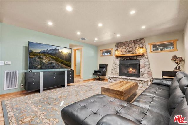 28200 Pine Canyon Road, Lake Hughes, CA 93532