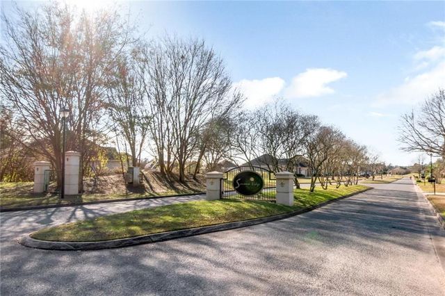 21114 Chardonnay Drive, Silverhill, AL 36576