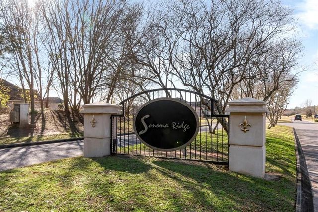 21114 Chardonnay Drive, Silverhill, AL 36576