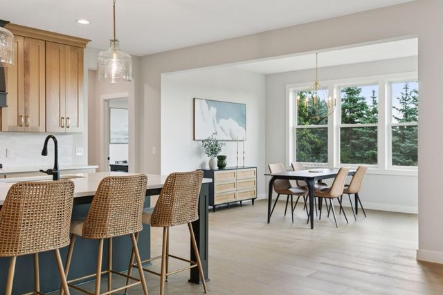 7310 Ambercrest Curve, Inver Grove Heights, MN 55077