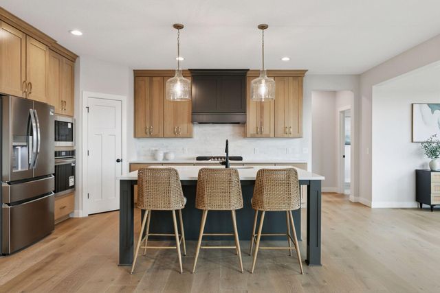 7310 Ambercrest Curve, Inver Grove Heights, MN 55077