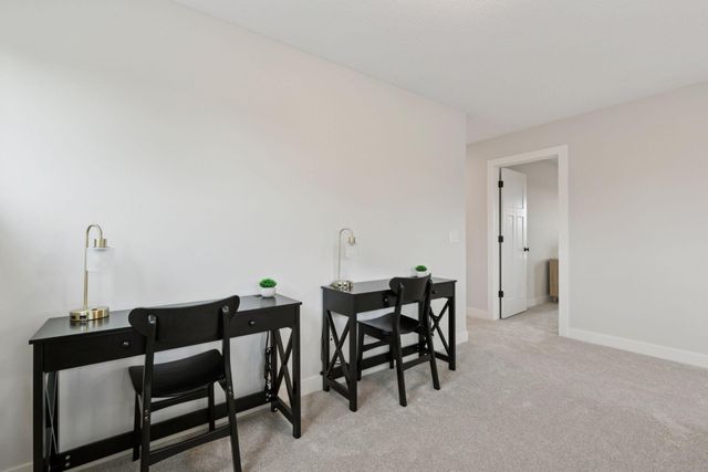 7310 Ambercrest Curve, Inver Grove Heights, MN 55077