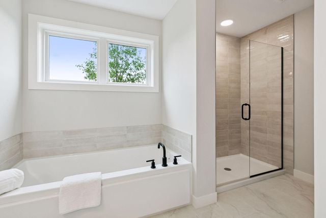 7310 Ambercrest Curve, Inver Grove Heights, MN 55077