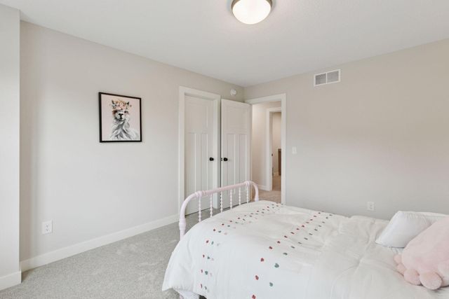 7310 Ambercrest Curve, Inver Grove Heights, MN 55077