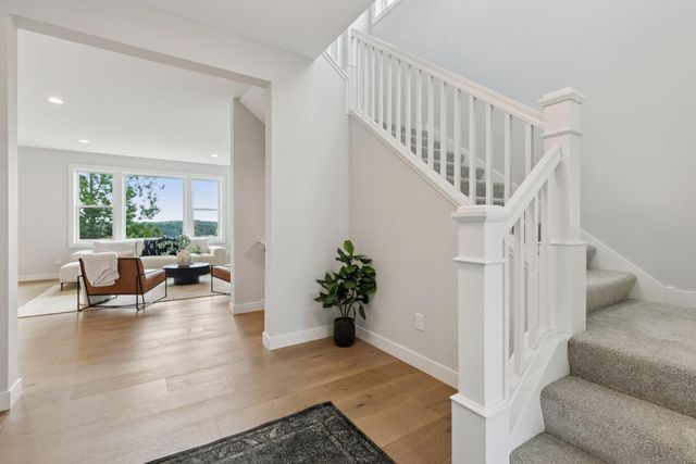 7310 Ambercrest Curve, Inver Grove Heights, MN 55077