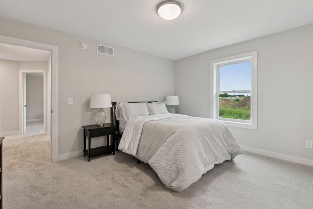 7310 Ambercrest Curve, Inver Grove Heights, MN 55077