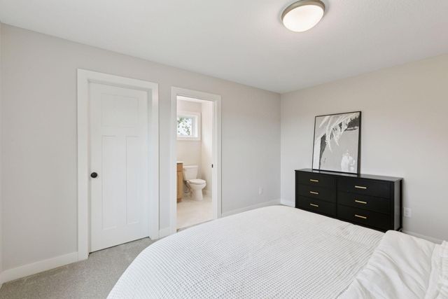 7310 Ambercrest Curve, Inver Grove Heights, MN 55077