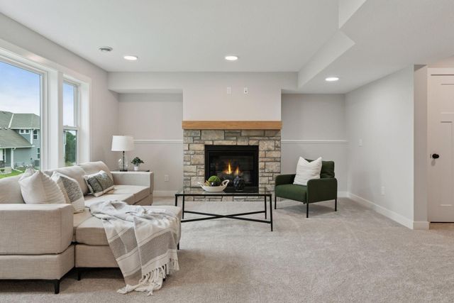 7310 Ambercrest Curve, Inver Grove Heights, MN 55077