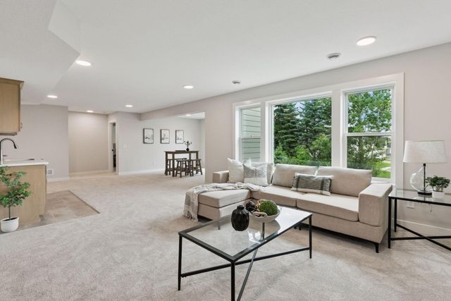 7310 Ambercrest Curve, Inver Grove Heights, MN 55077