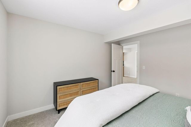 7310 Ambercrest Curve, Inver Grove Heights, MN 55077