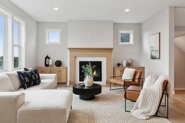 7310 Ambercrest Curve, Inver Grove Heights, MN 55077