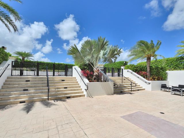 4100 SALZEDO ST 713, Coral Gables, FL 33146