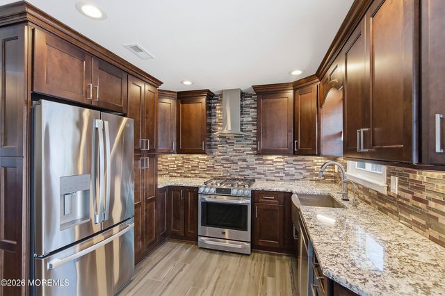 12 Oklahoma Drive, Jackson, NJ 08527