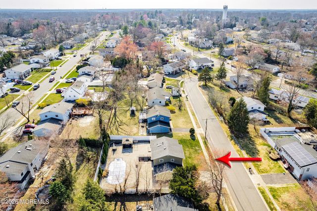 12 Oklahoma Drive, Jackson, NJ 08527