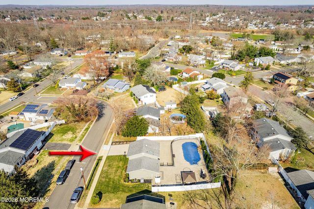 12 Oklahoma Drive, Jackson, NJ 08527