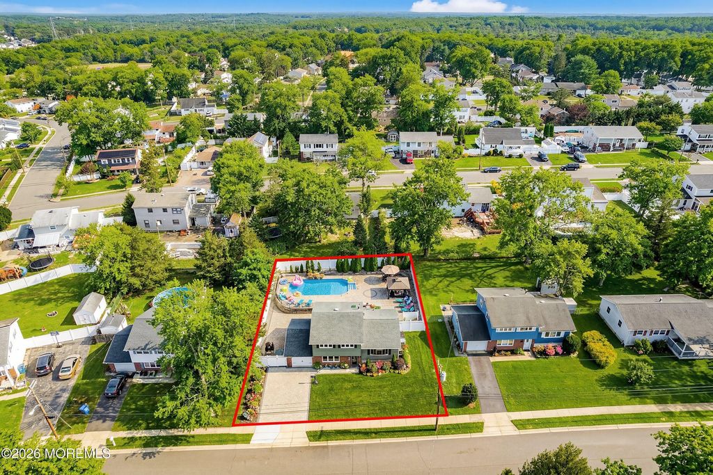 12 Oklahoma Drive, Jackson, NJ 08527