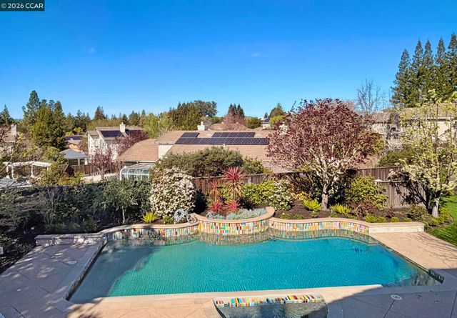 908 Gibson CT, Alamo, CA 94507